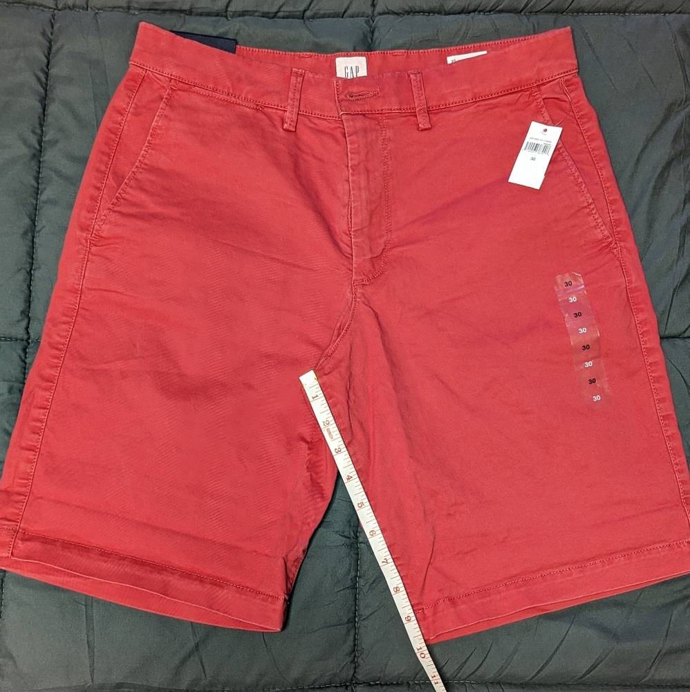 Gap Essential Khaki Shorts